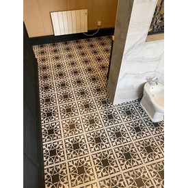 Harvey Maria Northmore lvt bathroom