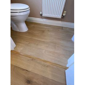 wood effect vinyl in WC