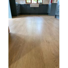 Amtico Form Eventide Oak Kitchen 