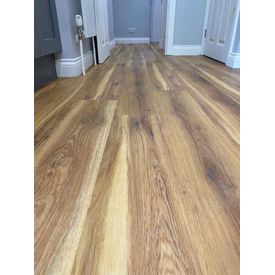 Close up Canopy Oak effect LVT